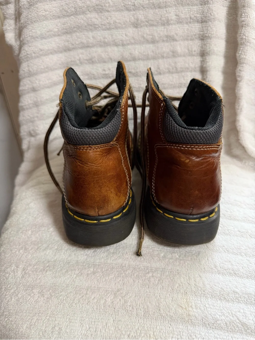 Vintage Y2K Dr Martens 8A07 Brown leather Chunky Ankle Boots Men Size 9